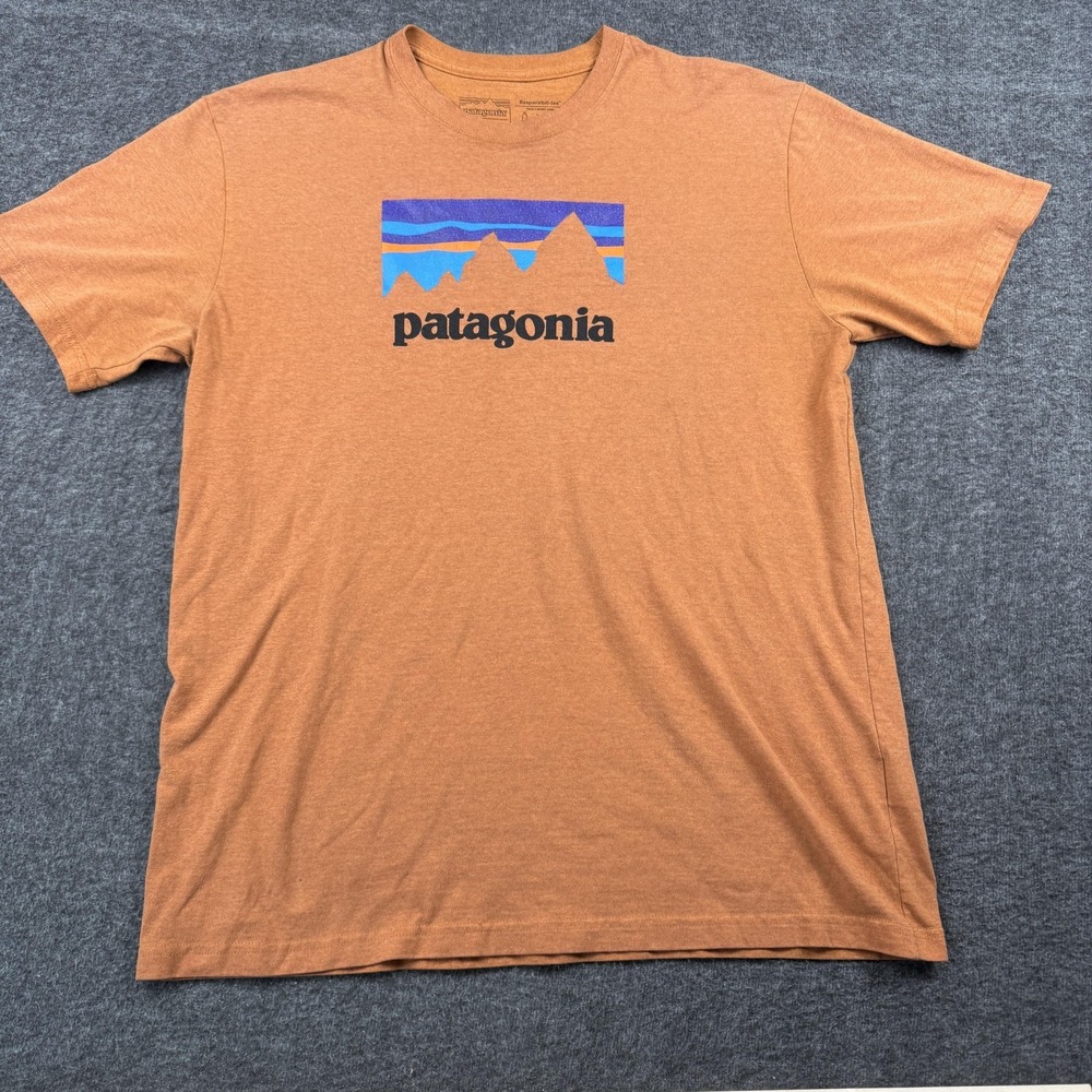 Patagonia‎ Shirt Mens Large Orange Responsibili-Tee Mountain Logo Outdoor Hiking
